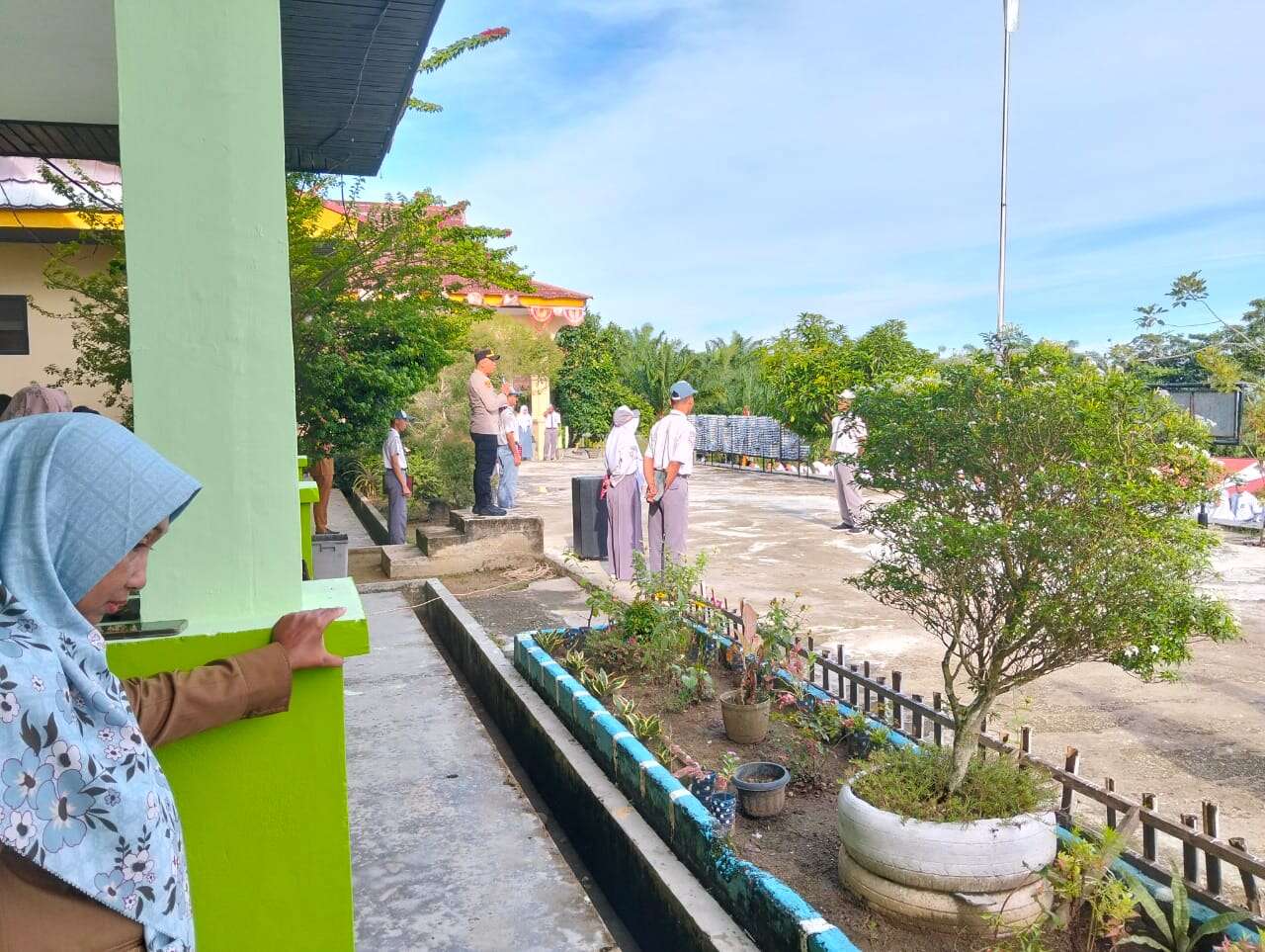 PROGRAM PENGHIJAUAN DARI POLRES ROKAN HULU 2025